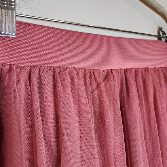 NWT Torrid Mauve Pink Pleated Mesh Midi Skirt Pull On Stretch Size Large XL (0) - Picture 8 of 14